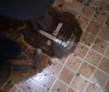 浚县卫生间漏水维修公司为您分享下卫生间渗水如何处理及注意事项